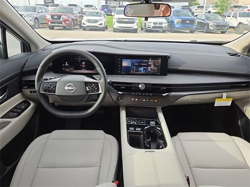 Certified 2025 Nissan Murano SV w/ Cargo Package image 12