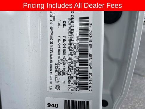 Used 2025 Toyota Tacoma SR AWD/4WD image 30
