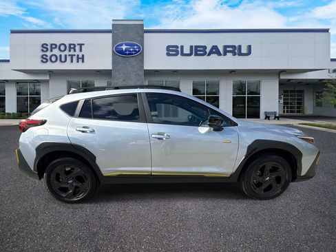 Used 2025 Subaru Crosstrek 2.5i Sport AWD/4WD image 2