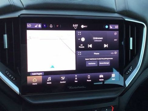 Used 2021 Maserati Ghibli S image 23