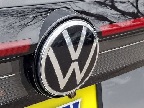 Certified 2025 Volkswagen Taos S AWD/4WD image 31