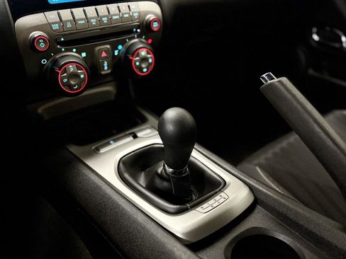 Used 2015 Chevrolet Camaro LS RWD image 18