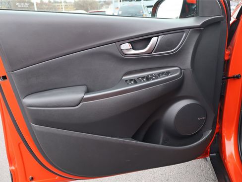 Used 2020 Hyundai Kona Limited image 13