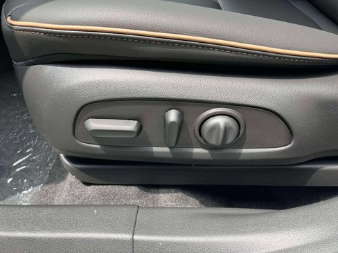 New 2026 Buick Envista Avenir FWD image 24