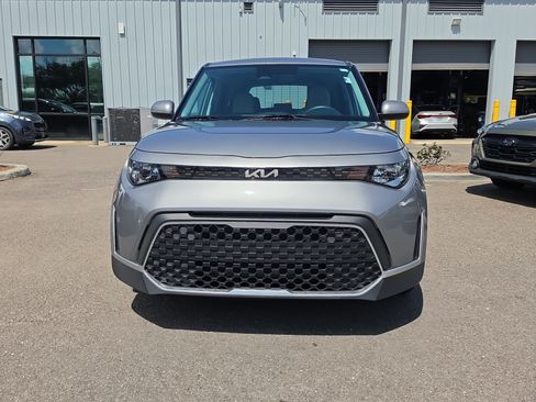 Certified 2024 Kia Soul LX FWD image 2