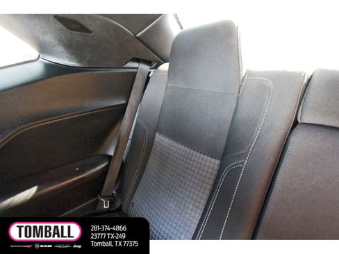 Used 2020 Dodge Challenger SXT w/ Driver Convenience Group image 12