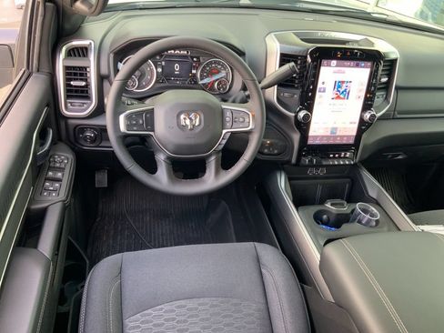 New 2026 RAM 2500 Big Horn AWD/4WD image 21