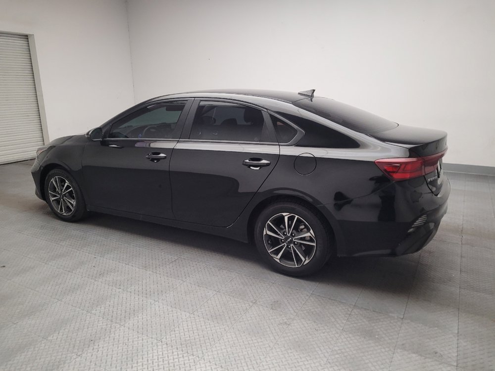Used 2023 Kia Forte LXS w/ LXS Technology Package FWD image 3