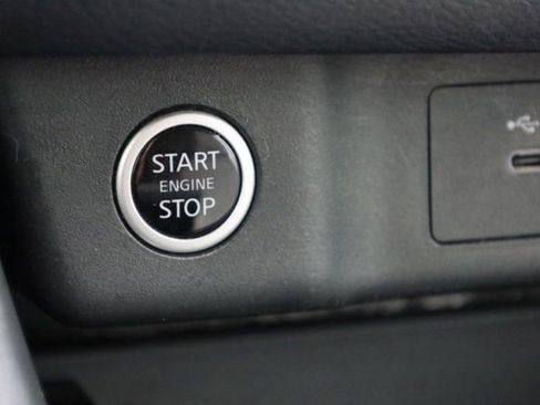 Used 2023 Nissan Rogue SL w/ SL Premium Package image 25