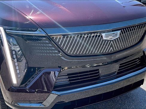 Certified 2025 Cadillac Escalade IQ Sport 2 image 33