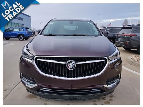 Used 2018 Buick Enclave Essence FWD image 3