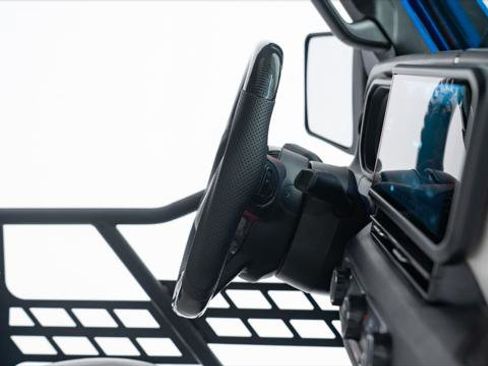 Used 2025 Jeep Wrangler Unlimited Sport image 45