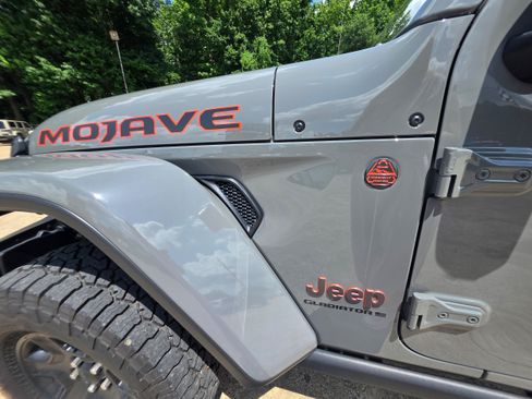 Used 2023 Jeep Gladiator Mojave w/ LED Lighting Group AWD/4WD image 21