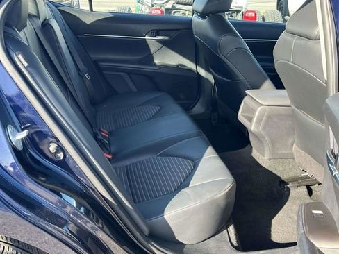 Used 2022 Toyota Camry SE image 20