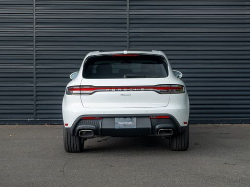 Certified 2026 Porsche Macan image 7
