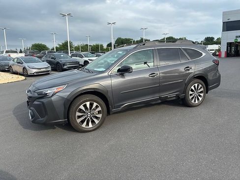 Used 2023 Subaru Outback Limited AWD/4WD image 18