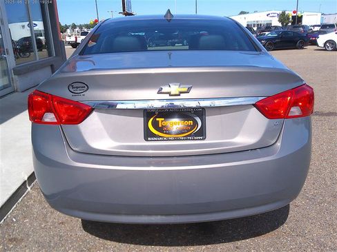 Used 2019 Chevrolet Impala LT FWD image 18