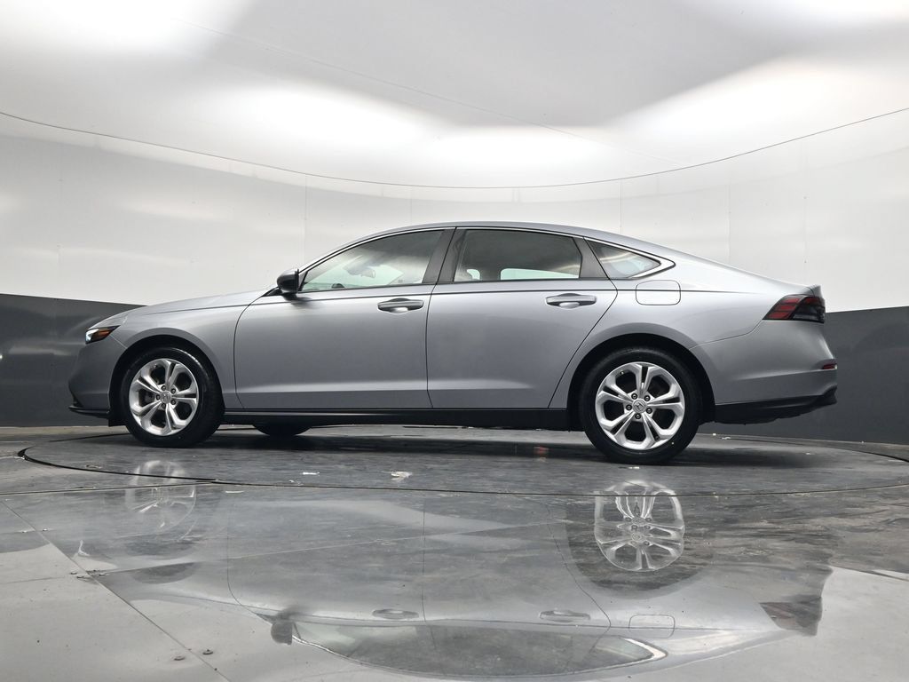 Used 2023 Honda Accord LX image 29
