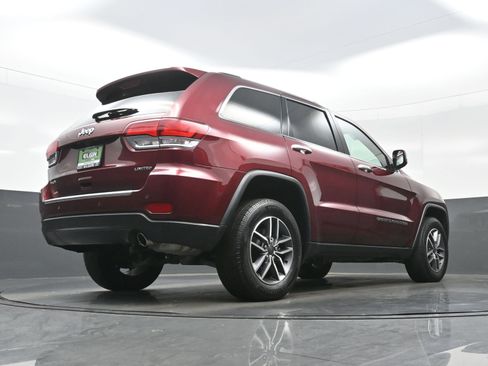 Used 2022 Jeep Grand Cherokee Limited w/ Tech Group image 31