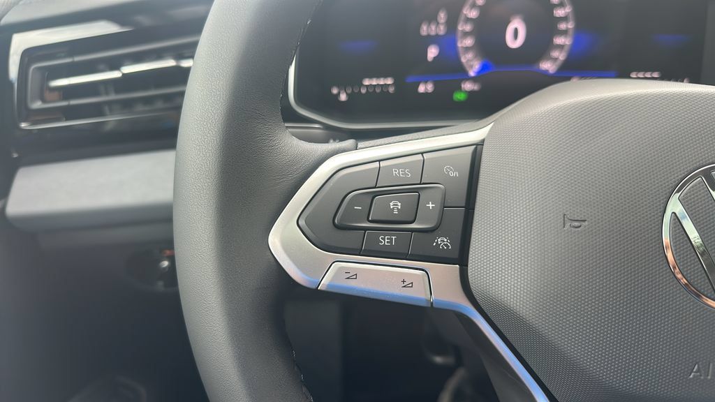 New 2027 Volkswagen Jetta SE FWD image 21