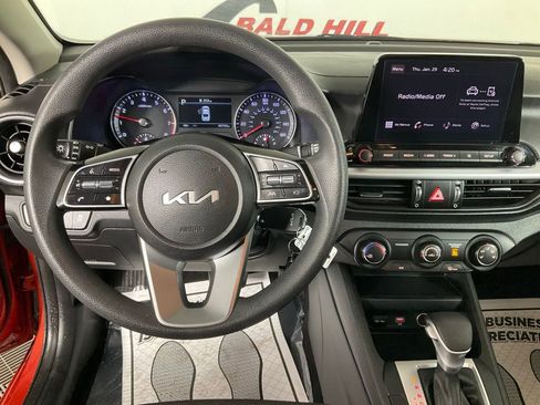 Used 2023 Kia Forte LXS image 11