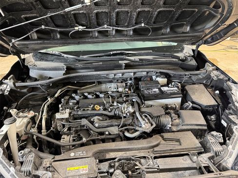 Used 2022 Toyota Corolla Cross LE image 25