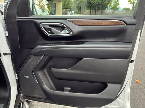 Used 2023 Chevrolet Suburban High Country w/ Advanced Technology Package AWD/4WD image 75