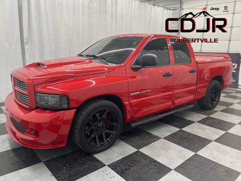 Used 2005 Dodge Ram 1500 Truck 2WD Quad Cab image 2