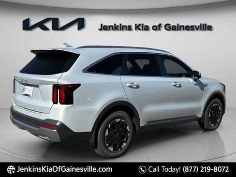 New 2026 Kia Sorento S w/ S Panoramic Sunroof Package FWD image 4