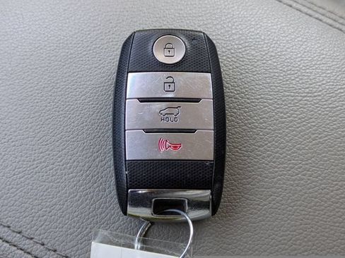 Used 2020 Kia Sportage EX FWD image 34
