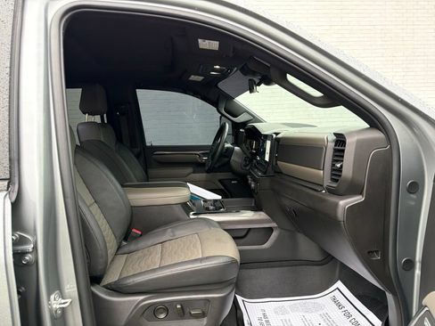 Used 2026 Chevrolet Silverado 2500 ZR2 AWD/4WD image 14