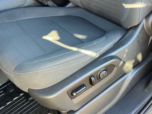 Certified 2021 Chevrolet Silverado 1500 LT Trail Boss w/ Convenience Package II image 21