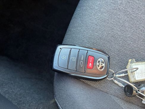 Used 2025 Toyota Camry LE image 22