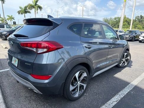 Used 2018 Hyundai Tucson Sport FWD image 3