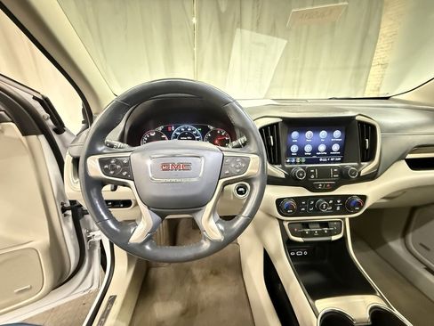 Used 2023 GMC Terrain Denali image 28