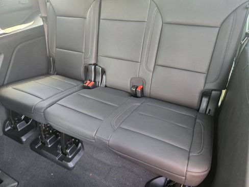 Used 2026 Chevrolet Tahoe LT w/ Comfort Package RWD image 30
