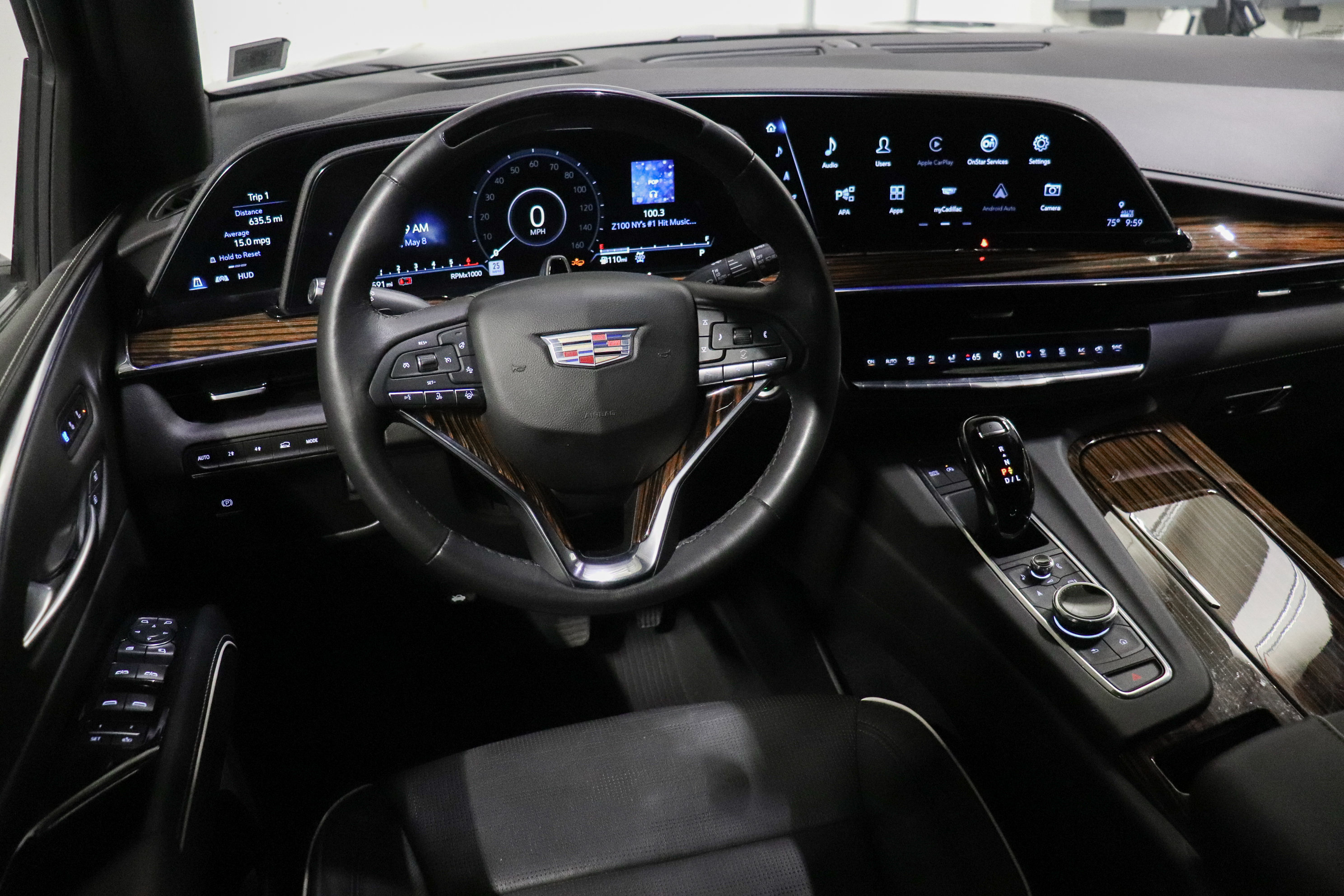 Certified 2023 Cadillac Escalade ESV Premium Luxury AWD/4WD image 25