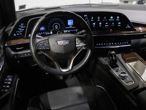 Used 2023 Cadillac Escalade ESV Premium Luxury AWD/4WD image 25