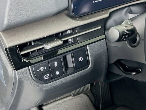 New 2026 Kia Sportage X-Line image 10