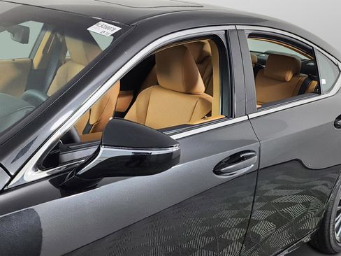 New 2025 Lexus ES 350 w/ Premium Package image 32