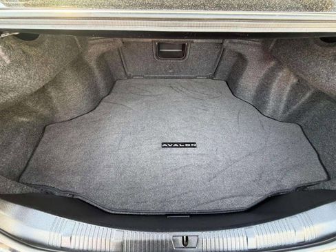 Used 2015 Toyota Avalon XLE image 7