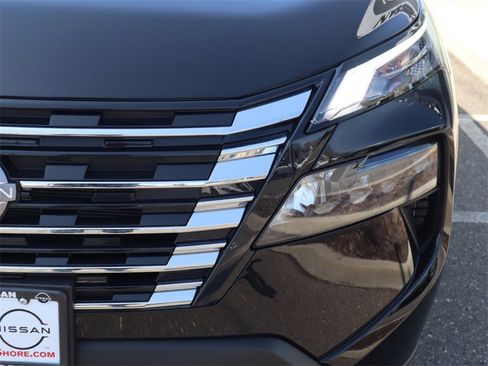 Certified 2025 Nissan Rogue SV w/ SV Premium Package image 13