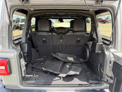 Used 2021 Jeep Wrangler Unlimited Rubicon w/ Trailer Tow Package AWD/4WD image 7