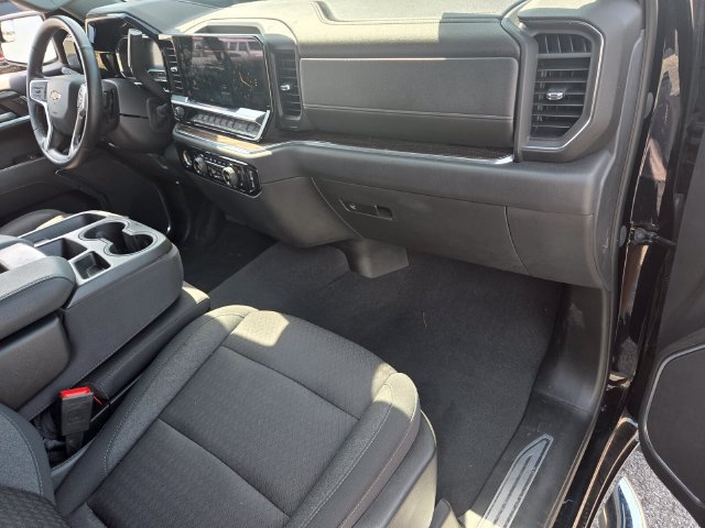 Used 2023 Chevrolet Silverado 1500 LT AWD/4WD image 18