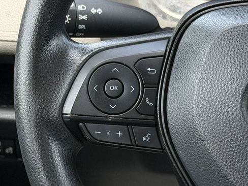 Used 2025 Toyota RAV4 LE AWD/4WD image 14