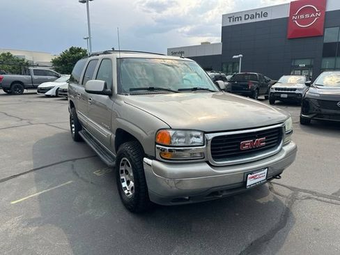 Used 2003 GMC Yukon XL SLT w/ 1SD Preferred Equipment Group AWD/4WD image 3