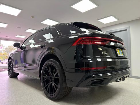 Used 2020 Audi Q8 Prestige AWD/4WD image 5