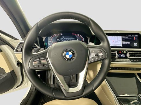 Used 2022 BMW 330i Sedan w/ Driving Assistance Package RWD image 11