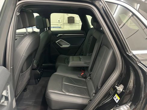 Used 2024 Audi Q3 2.0T Premium image 26