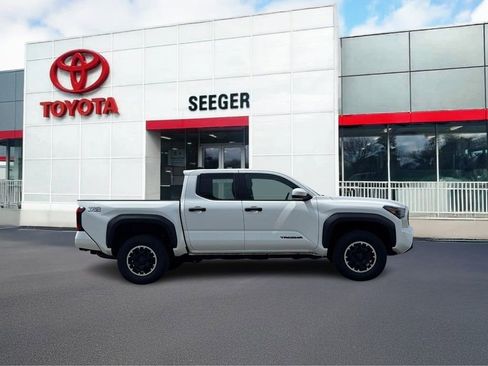 Used 2024 Toyota Tacoma TRD Off-Road AWD/4WD image 2